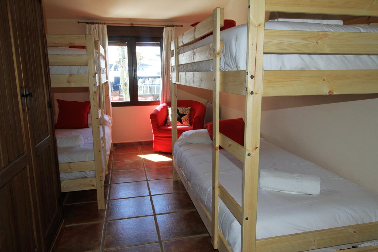Bed And Snow Apartment *