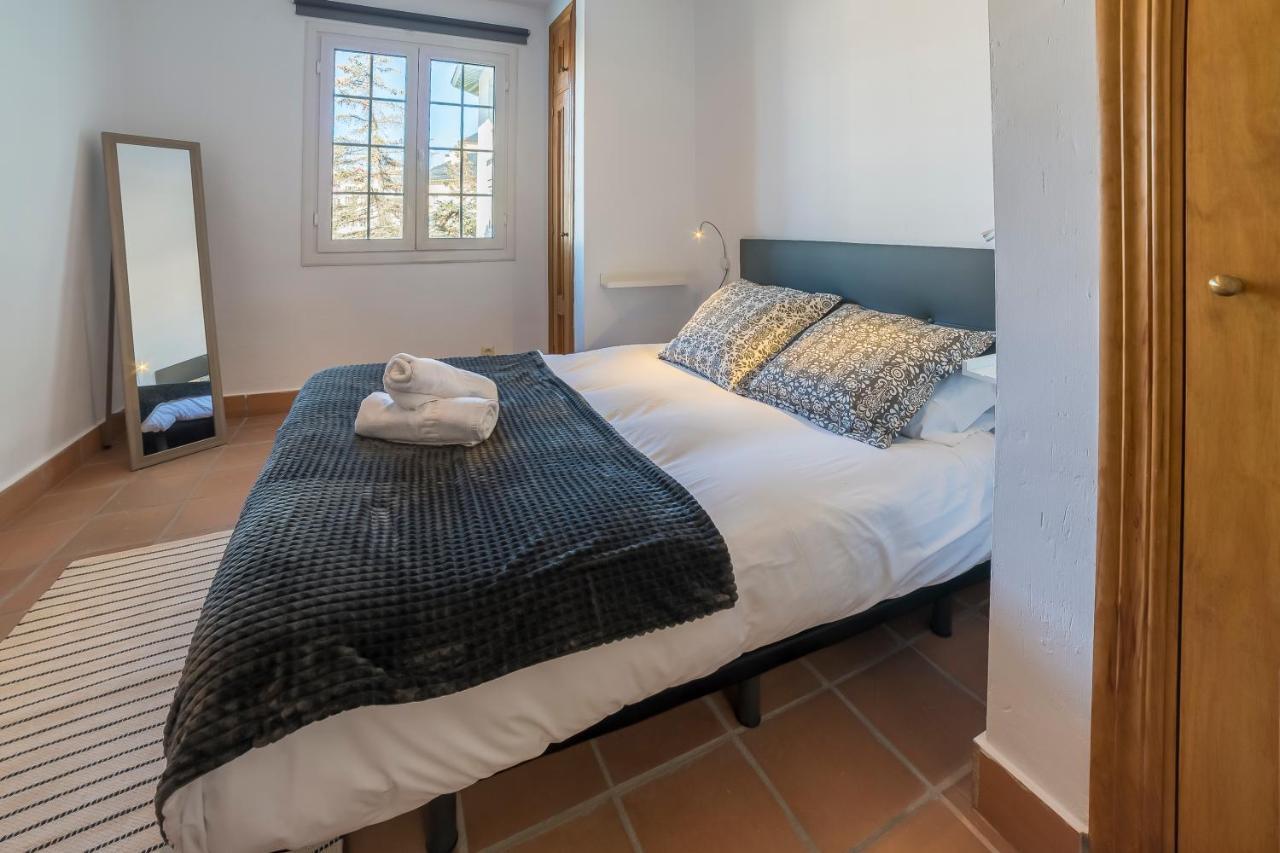 Apartment Bed And Snow *