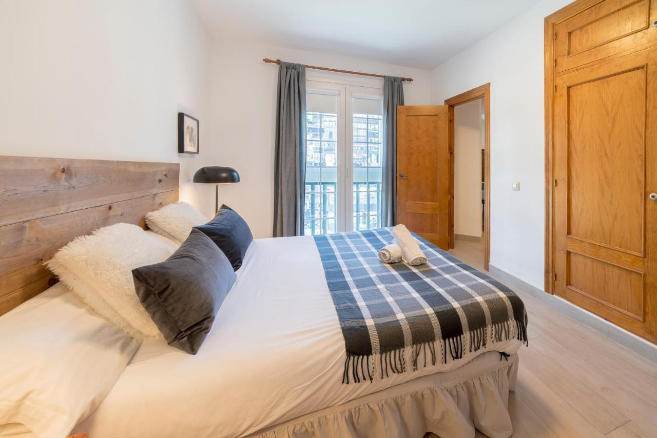 Apartment Bed And Snow *